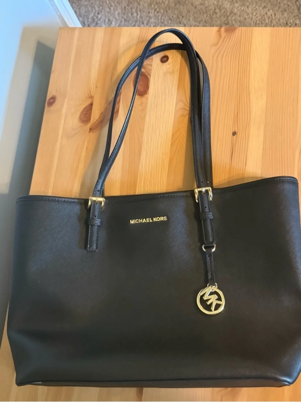 Michael Kors saffiano leather tote purse